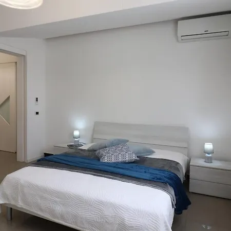 Casa Minerva Beautiful With Sea Castle View In The Heart Of Otr Otranto